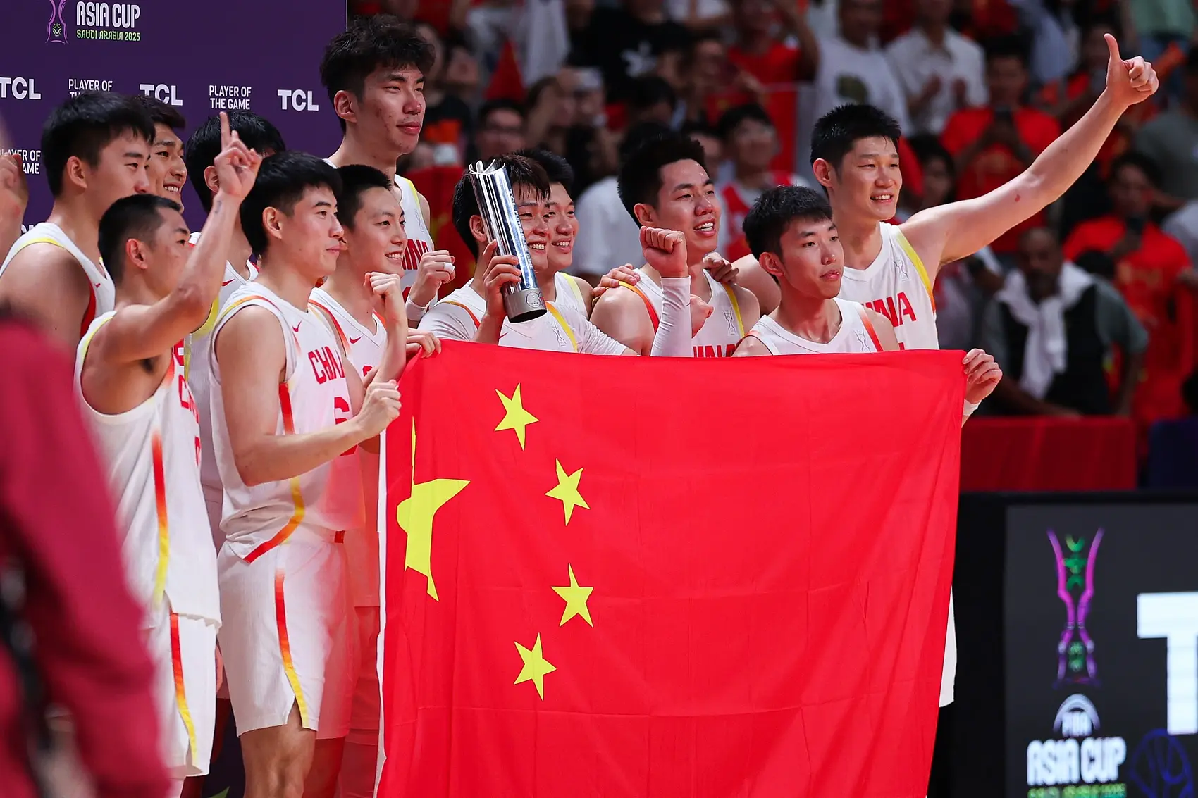 昨晚打首发 昨晚打首发